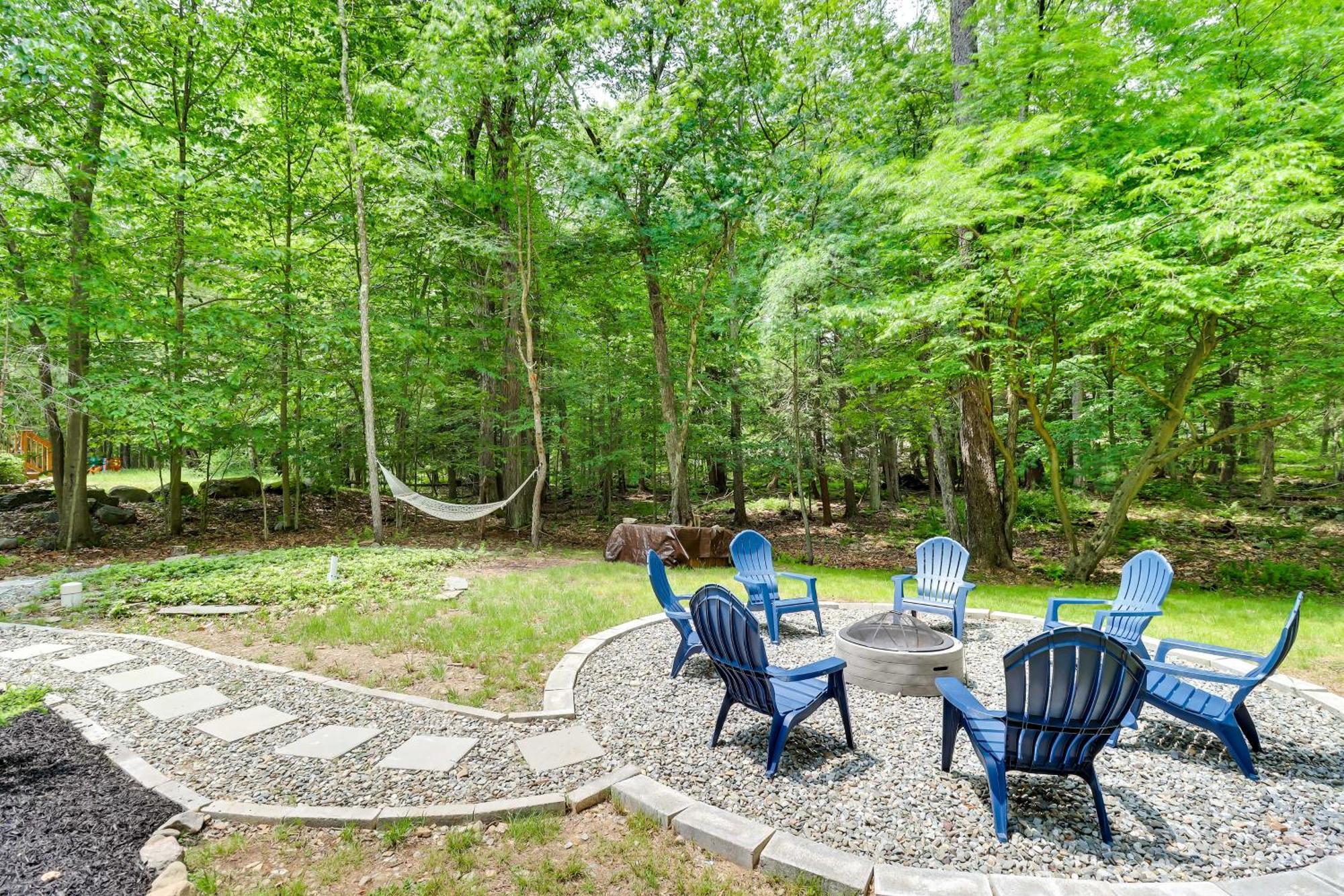 Cozy Gouldsboro Home With Fire Pit In Big Bass Lake! Exterior photo
