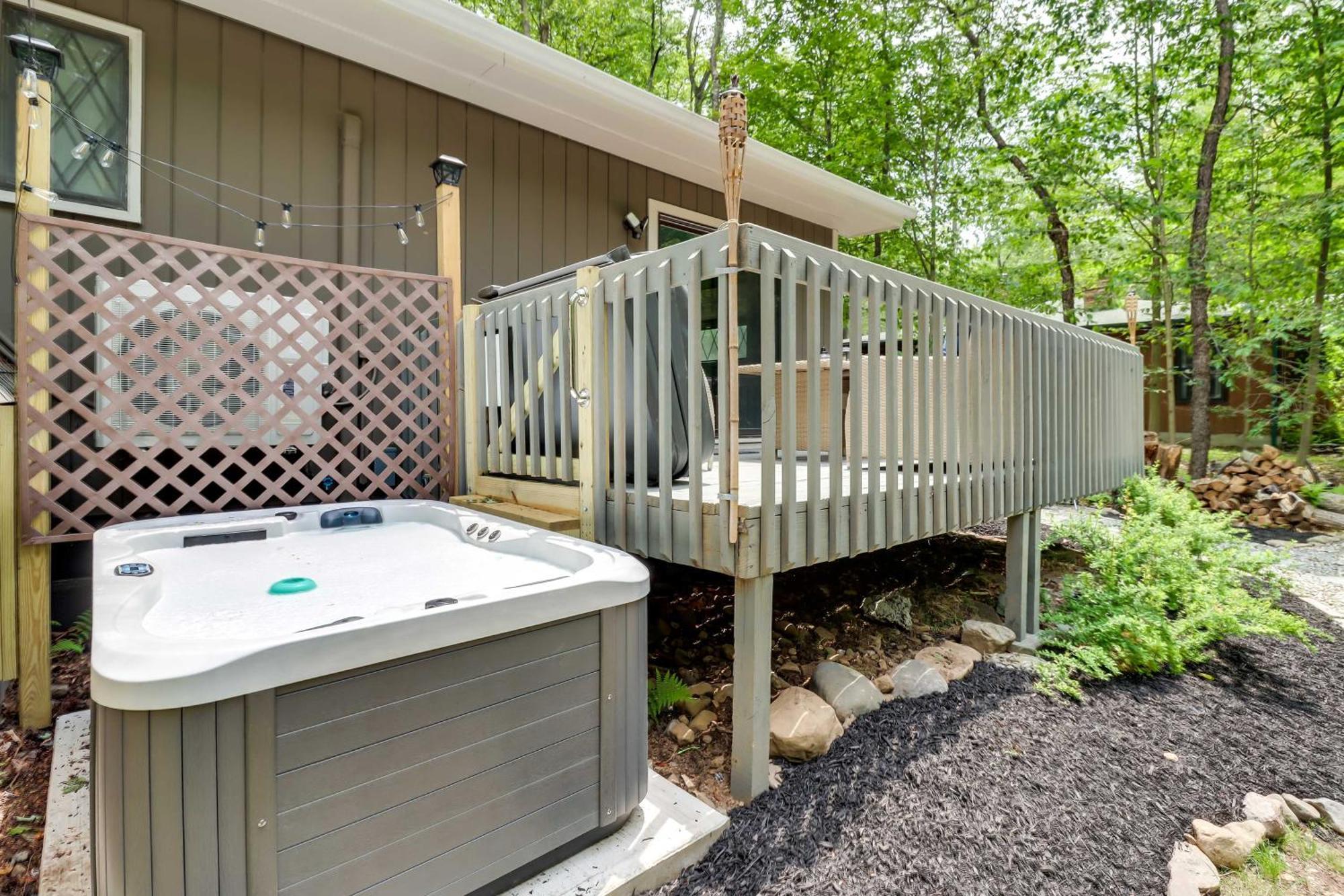 Cozy Gouldsboro Home With Fire Pit In Big Bass Lake! Exterior photo