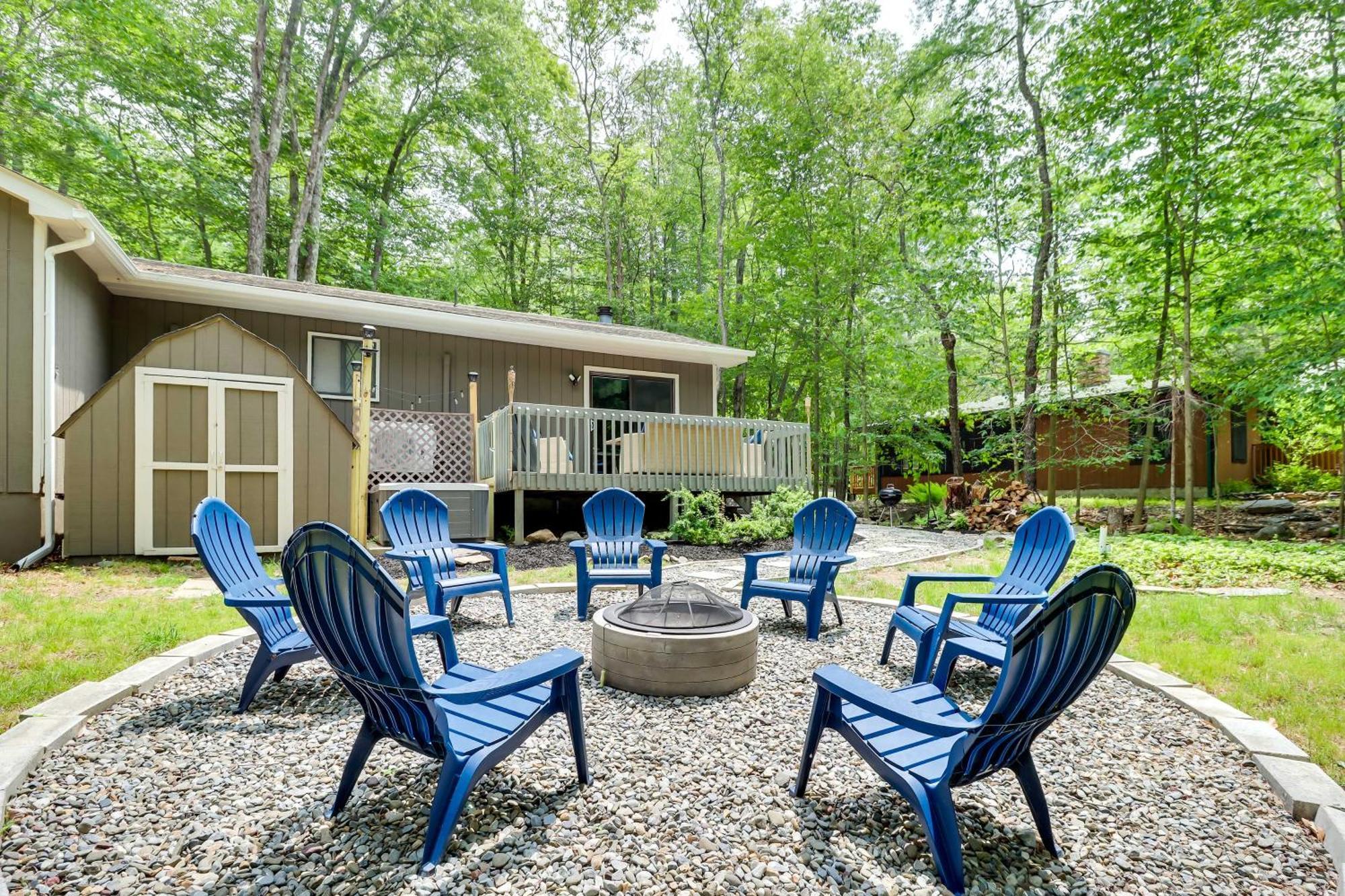 Cozy Gouldsboro Home With Fire Pit In Big Bass Lake! Exterior photo